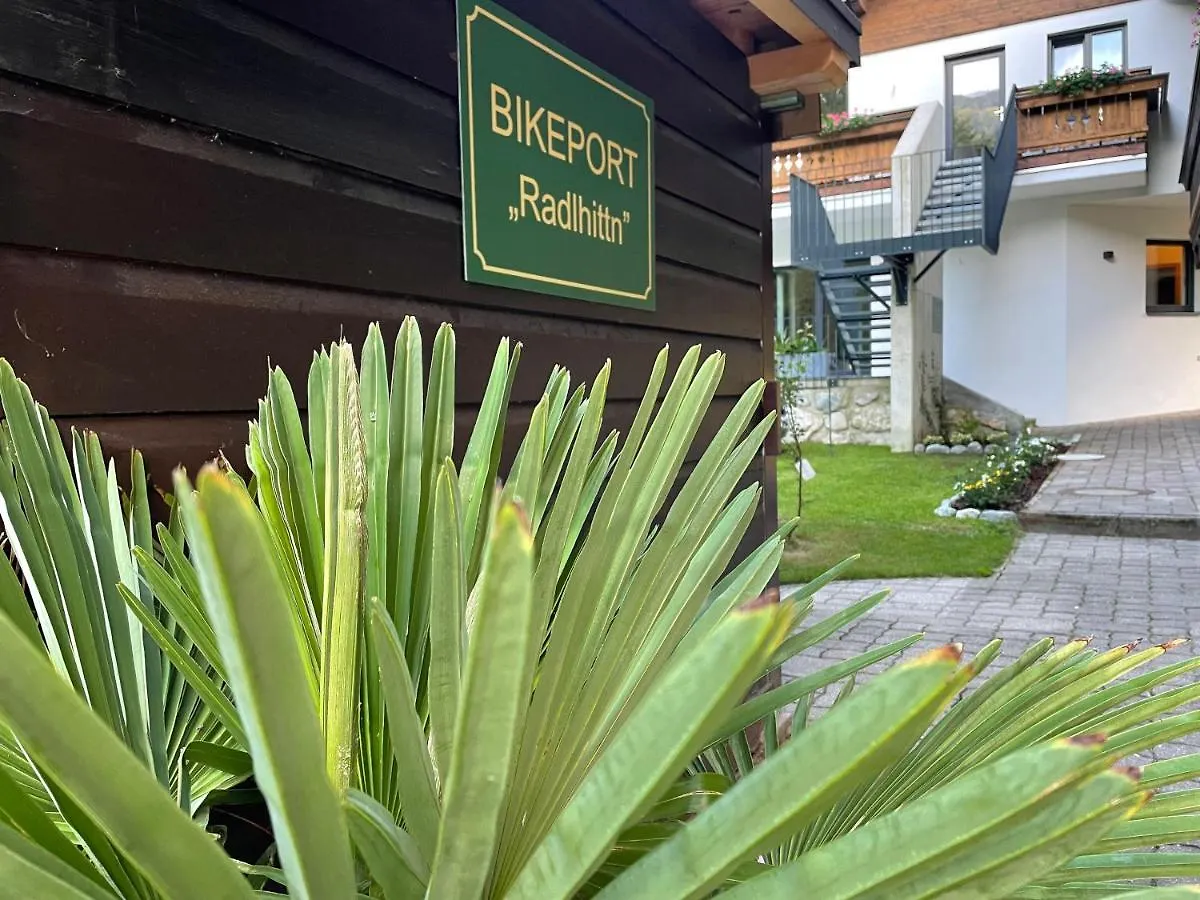 Pension Ledererguetl - Jokercard & Parkplatz Inkl Saalbach-Hinterglemm
