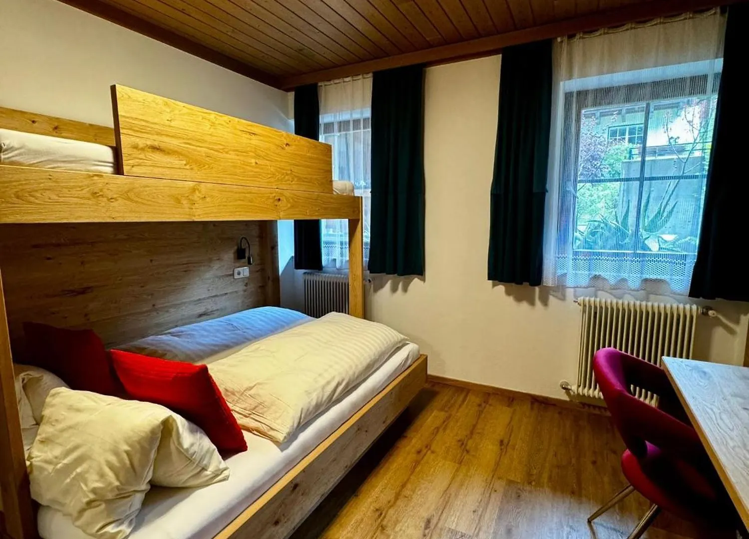 Bed & Breakfast Pension Ledererguetl - Jokercard & Parkplatz Inkl